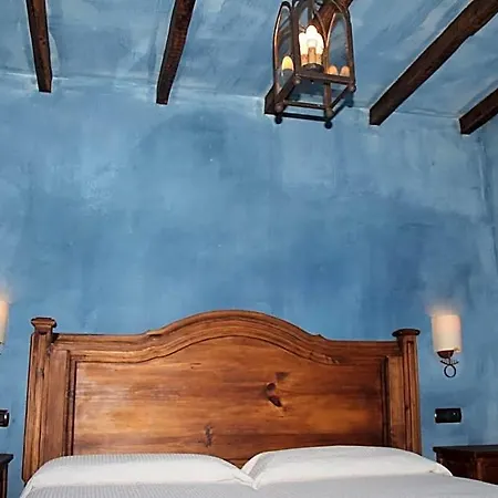 Hotell Calera 3*